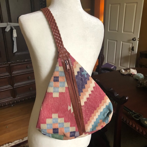Vintage one shouldered tribal bag - Picture 1 of 4